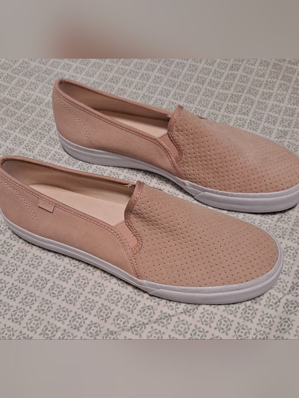 Kefs Women's Slip-On Casual Sneakers in Blush Pink Sz 11 Dream Foam